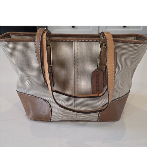 Coach Handbags - Vintage 2002 #2558
